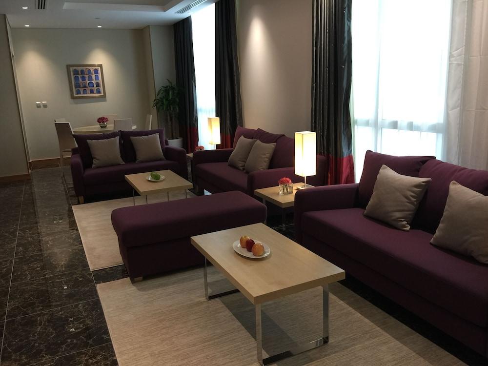 Sas Residence & Hotel, Dhahran - Formerly Radisson Blu El-Huber Dış mekan fotoğraf